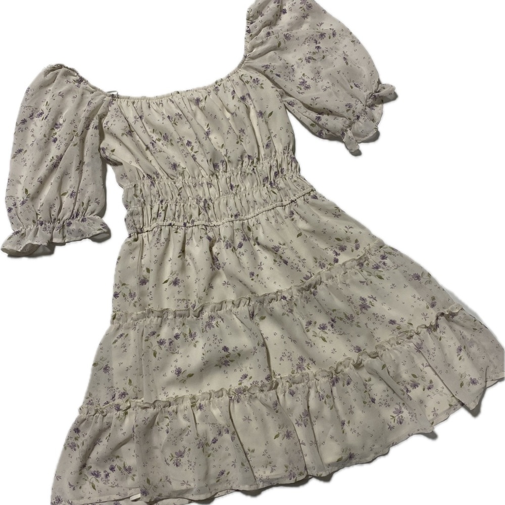 Edit by Nine Cream Floral Puff-Sleeve Tiered Dress size M